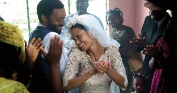 Chiwetel-Ejiofor-and-Thandi-Newton-in-Half-of-a-Yellow-Sun